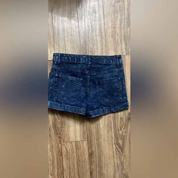 Forever 21 Denim Shorts - Picture 2 of 3